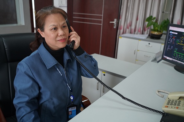 盡自己的一點力，站好最后一班崗——記柳城供電局電力調(diào)度控制中心全革慶