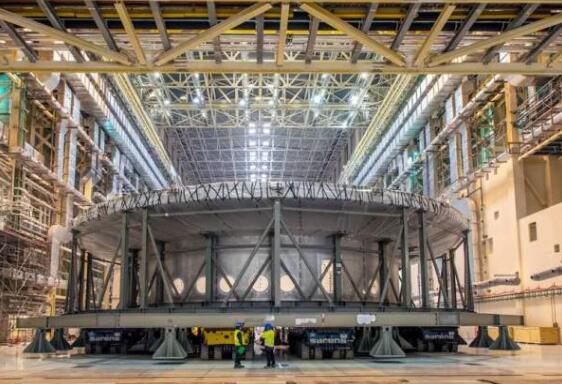 中核集團(tuán):人造太陽(yáng)“心臟”安裝開啟