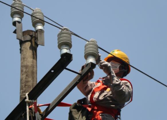 國(guó)網(wǎng)中方縣供電公司:“百”人作戰(zhàn) 錘煉“配網(wǎng)”鐵軍