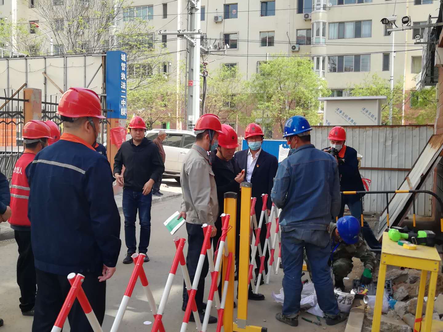 包頭供電局領(lǐng)導(dǎo)蒞臨中石油“三供一業(yè)”項(xiàng)目現(xiàn)場(chǎng)調(diào)研
