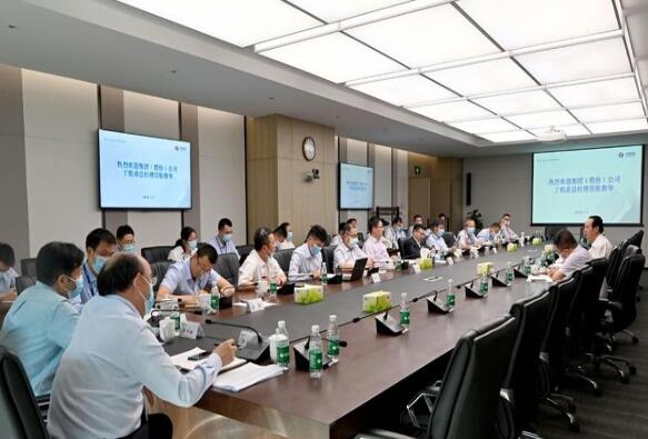 中國(guó)電建集團(tuán)公司黨委副書(shū)記、總經(jīng)理丁焰章到電建國(guó)際公司調(diào)研