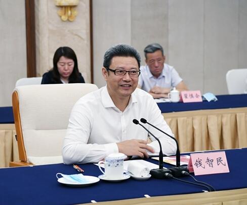 國家電投黨組書記、董事長錢智民拜會重慶市委副書記、市長唐良智