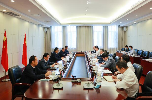 中國(guó)能建黨委書(shū)記、董事長(zhǎng)宋海良拜會(huì)貴州省委書(shū)記孫志剛