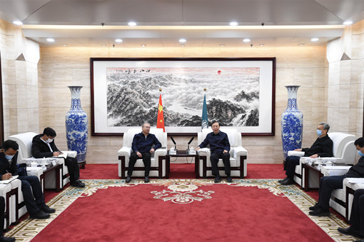 國家電網(wǎng)公司總經(jīng)理、黨組副書記辛保安會見西藏自治區(qū)副主席張永澤