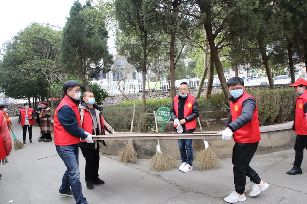 國網(wǎng)寧??h供電公司:學(xué)雷鋒 青年在行動