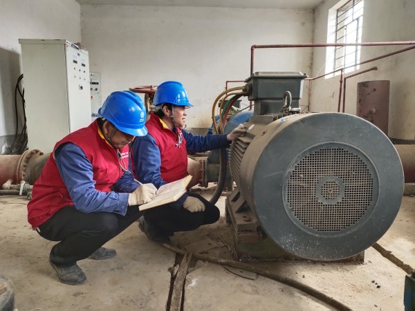 國網(wǎng)黃化化隆縣供電公司:春耕春灌正當(dāng)時 供電服務(wù)到田間