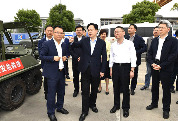 常州市委副書記、市長陳金虎蒞臨中國安能二局常州分公司調(diào)研防汛抗旱工作