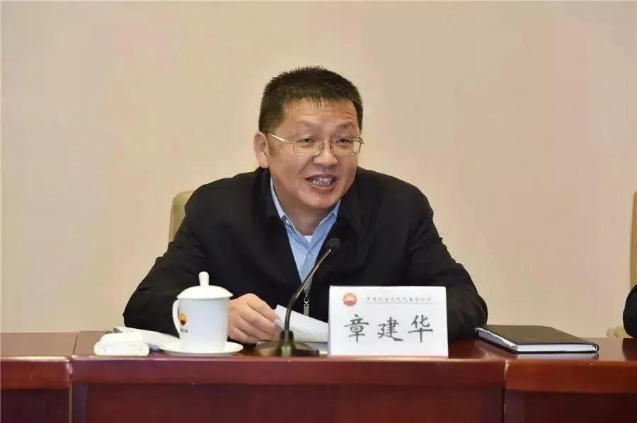 國(guó)家能源局長(zhǎng)章建華：發(fā)展以消納新能源為主的微電網(wǎng)、局域網(wǎng)，加快新能源主動(dòng)支撐、大規(guī)模儲(chǔ)能電站的新型電力系統(tǒng)！