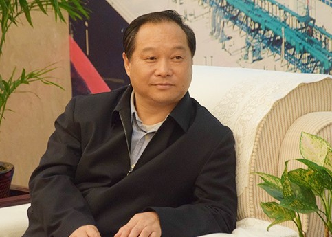 南方電網(wǎng)董事、黨組副書記畢亞雄：電網(wǎng)企業(yè)助力“30·60目標(biāo)”的舉措、思考和建議