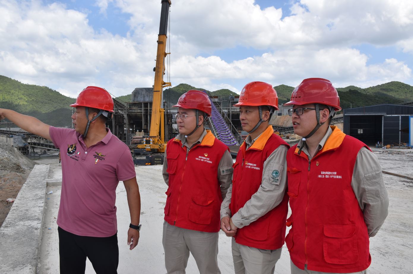 國(guó)網(wǎng)霞浦縣供電公司:服務(wù)零距離 架起連心橋