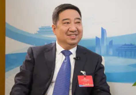 中國西電集團有限公司黨委書記、董事長、中國電氣裝備集團董事長白忠泉