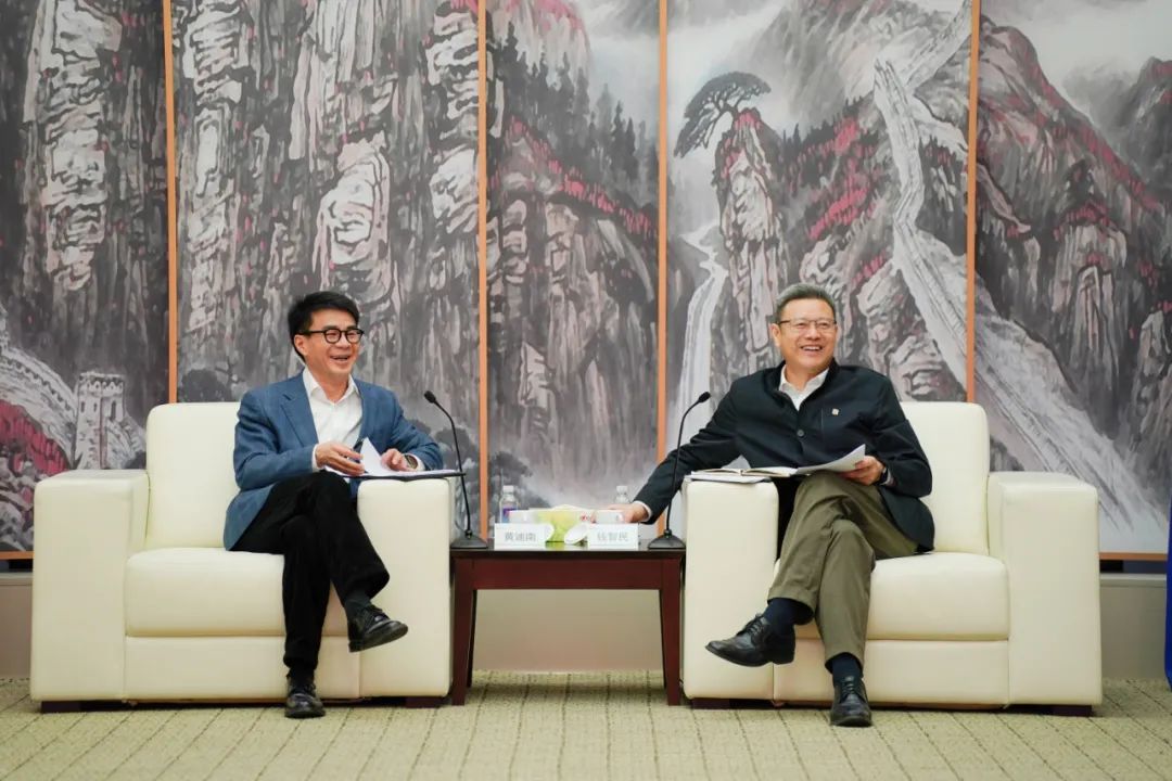 國家電投黨組書記、董事長錢智民會見申能集團黨委書記、董事長黃迪南