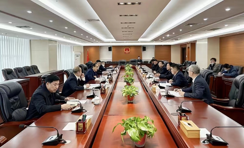 中國能建黨委副書記、總經(jīng)理孫洪水與丹東市市長郝建軍會談