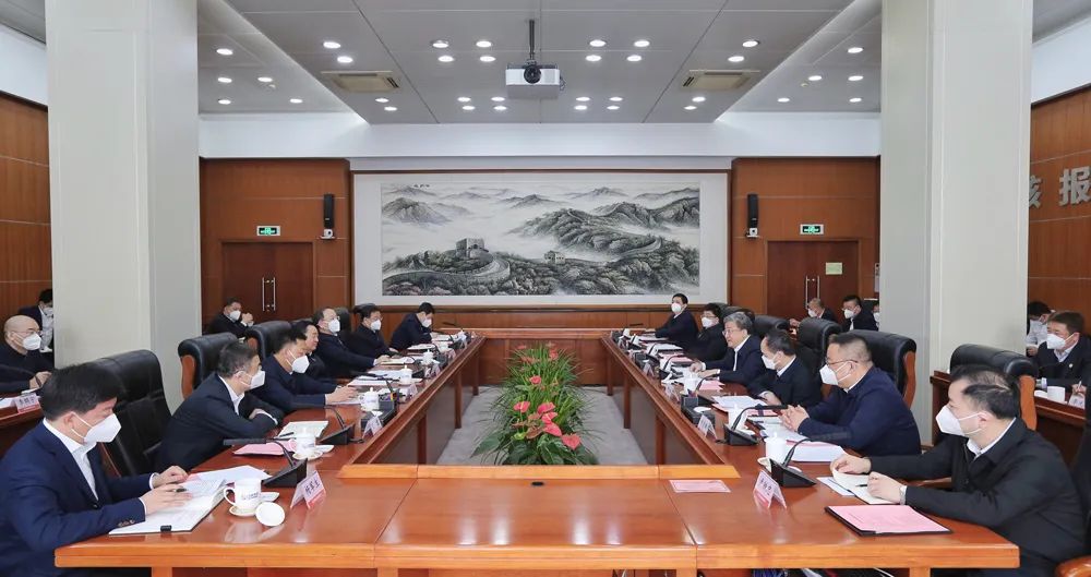 中核集團黨組書記、董事長余劍鋒與遼寧省委書記郝鵬、省長李樂成會談