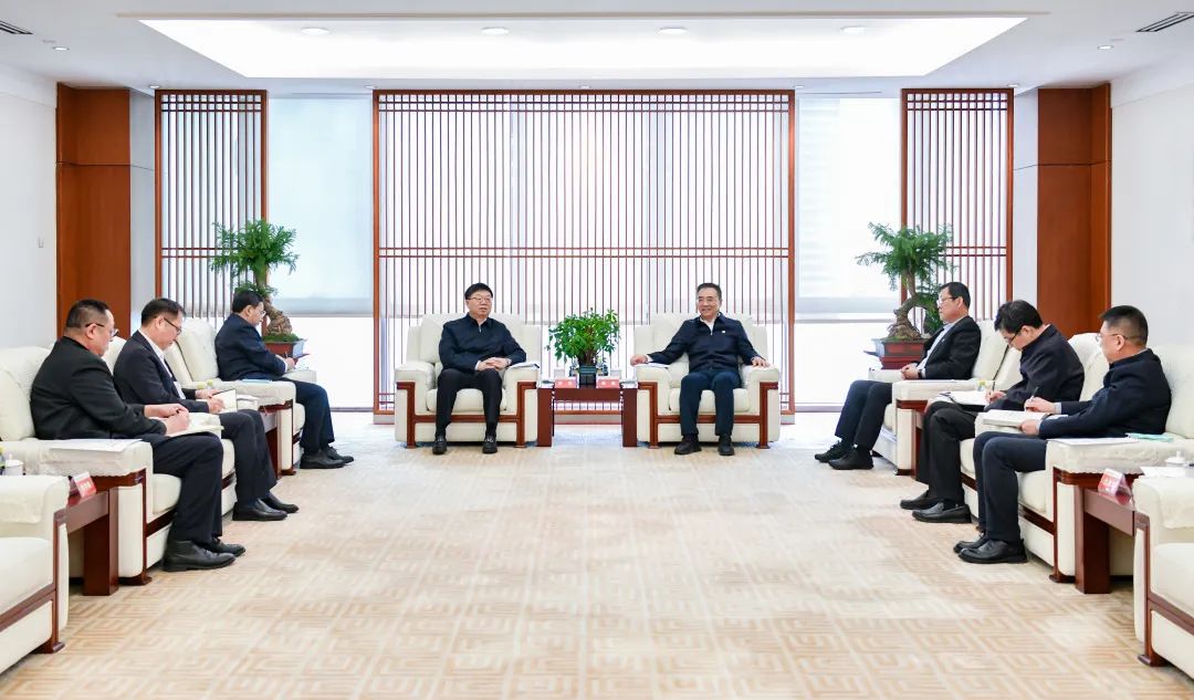 大唐集團有限公司黨組書記、董事長鄒磊會見吉林省委常委、省委秘書長李偉