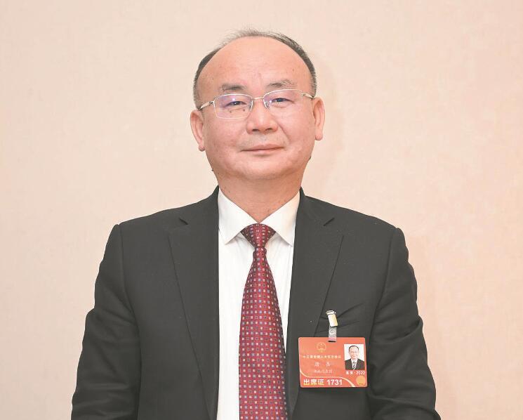 優(yōu)質(zhì)供電服務(wù)助力裝備制造業(yè)高質(zhì)量發(fā)展——訪全國人大代表、楚天科技股份有限公司董事長兼總裁唐岳