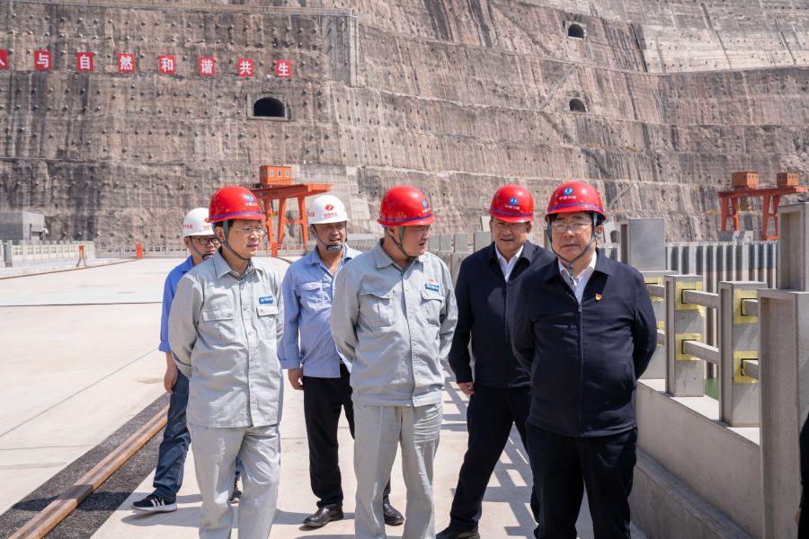 國(guó)資委黨建局局長(zhǎng)、央企團(tuán)工委書記姚煥調(diào)研白鶴灘水電站
