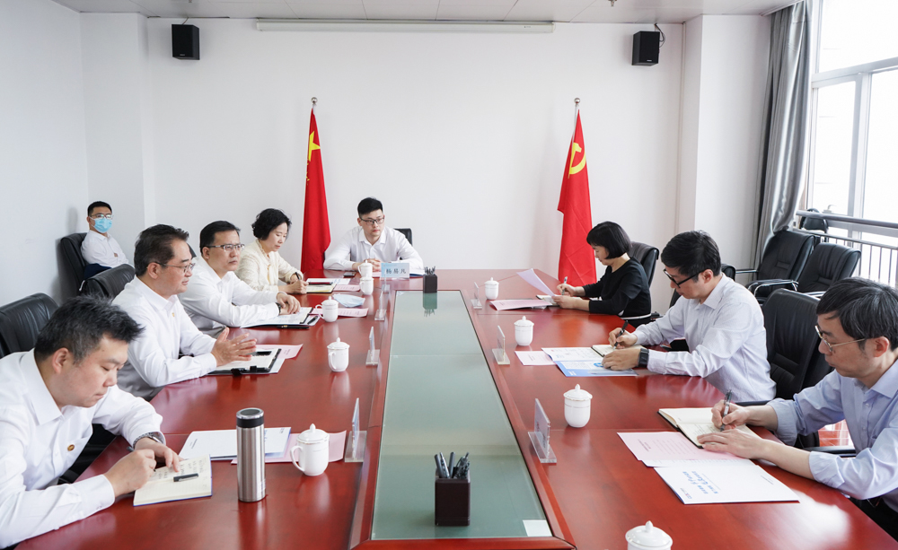 中國能建黨委常委、副總經(jīng)理吳云與國家能源局華中監(jiān)管局黨組書記、局長任育之會談