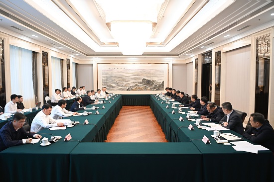 華能集團(tuán)溫樞剛、鄧建玲拜會遼寧省委書記郝鵬
