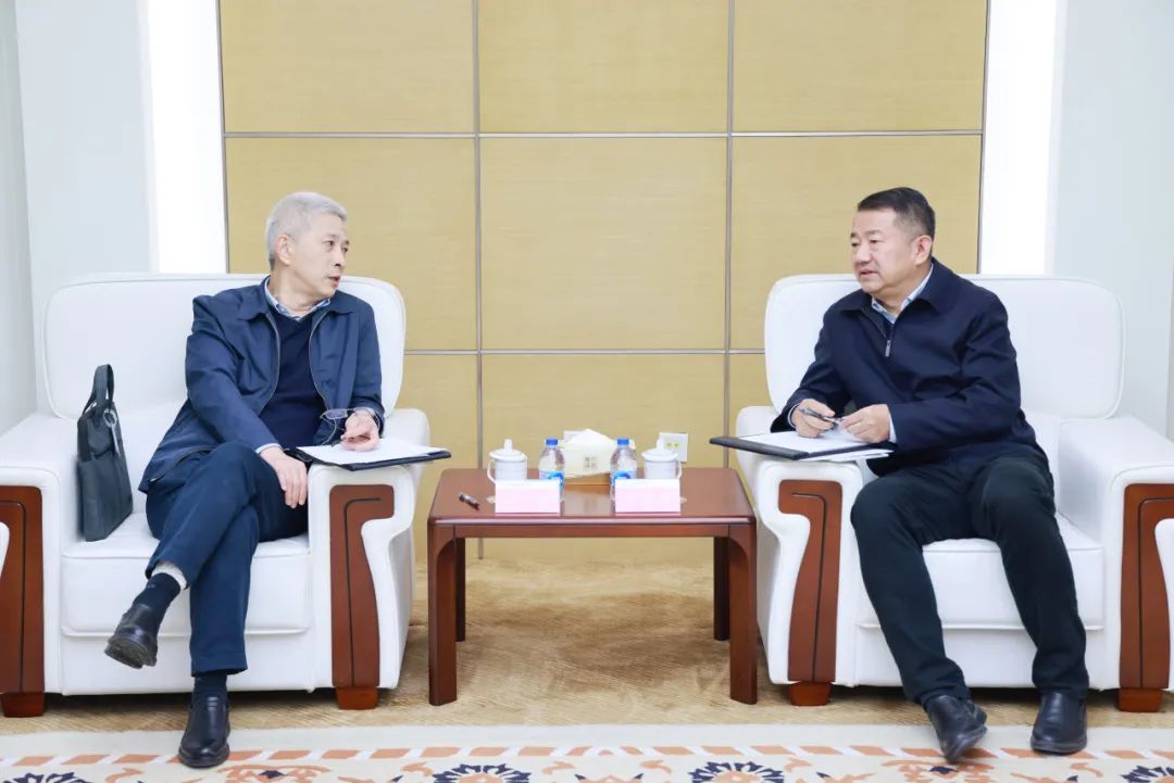 中國一重集團黨委書記、董事長徐鵬一行拜訪大唐環(huán)境黨委書記、董事長朱利明