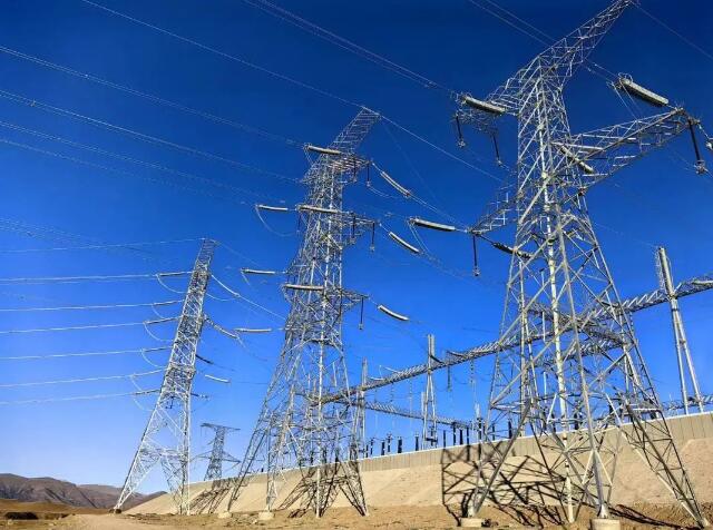 青?，敔枔跛娬?30千伏輸電線路全面竣工