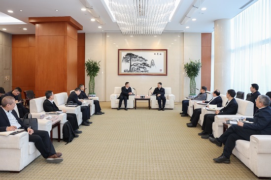 溫樞剛鄧建玲會見中廣核集團(tuán)董事長楊長利、總經(jīng)理高立剛