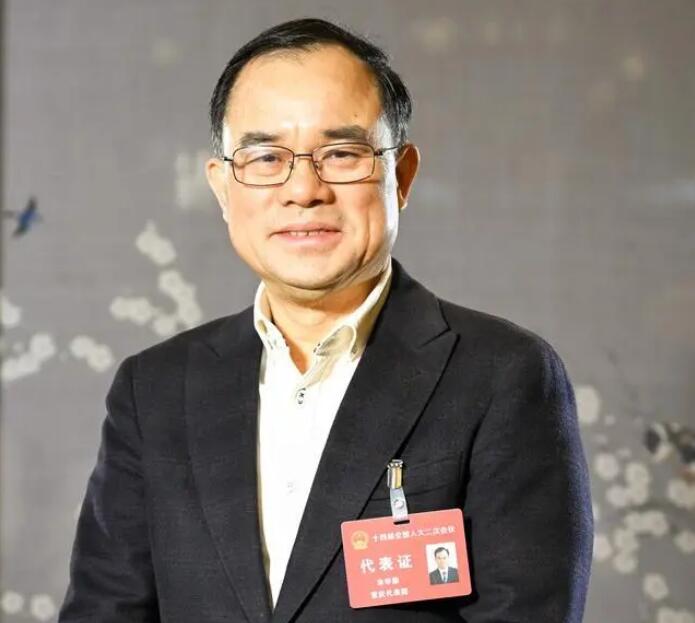 【兩會好聲音】全國人大代表、長安汽車董事長朱華榮：強化市場調(diào)節(jié)手段，進一步改善汽車消費環(huán)境