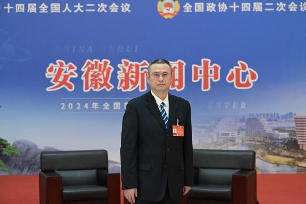 程韜代表：支持引入新質(zhì)生產(chǎn)力，鼓勵(lì)新能源商用車發(fā)展