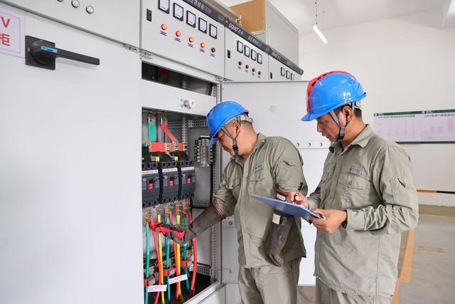 國網(wǎng)江陵縣供電公司:用心用情優(yōu)服務 嚴抓嚴管建配網(wǎng)