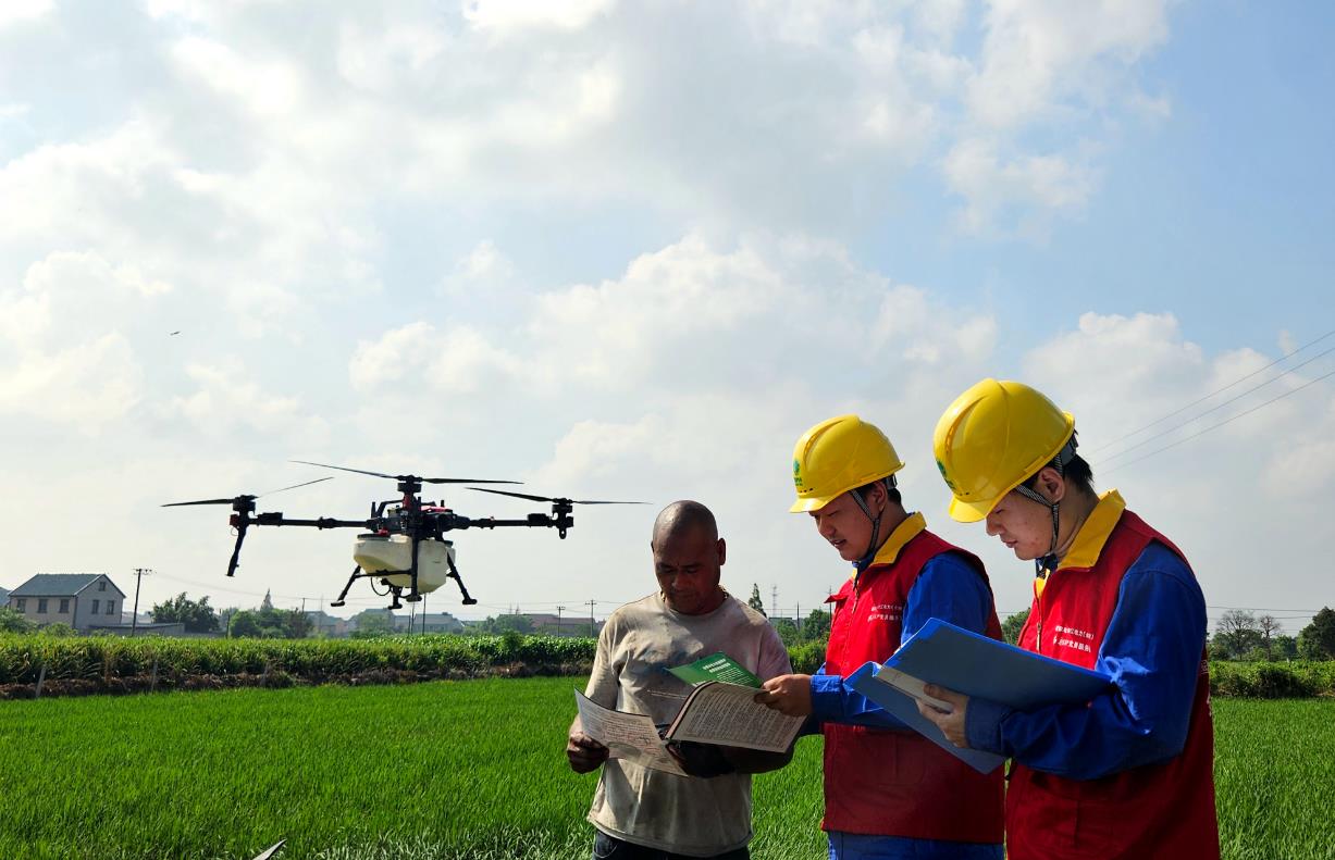 國(guó)網(wǎng)余姚市供電公司:嚴(yán)防無(wú)人機(jī)外破 共筑電網(wǎng)“防護(hù)墻”