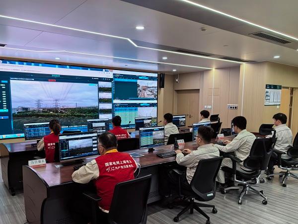 國網(wǎng)上海超高壓公司全力迎戰(zhàn)臺風“普拉?！?全力確保城市主電網(wǎng)安全穩(wěn)定運行