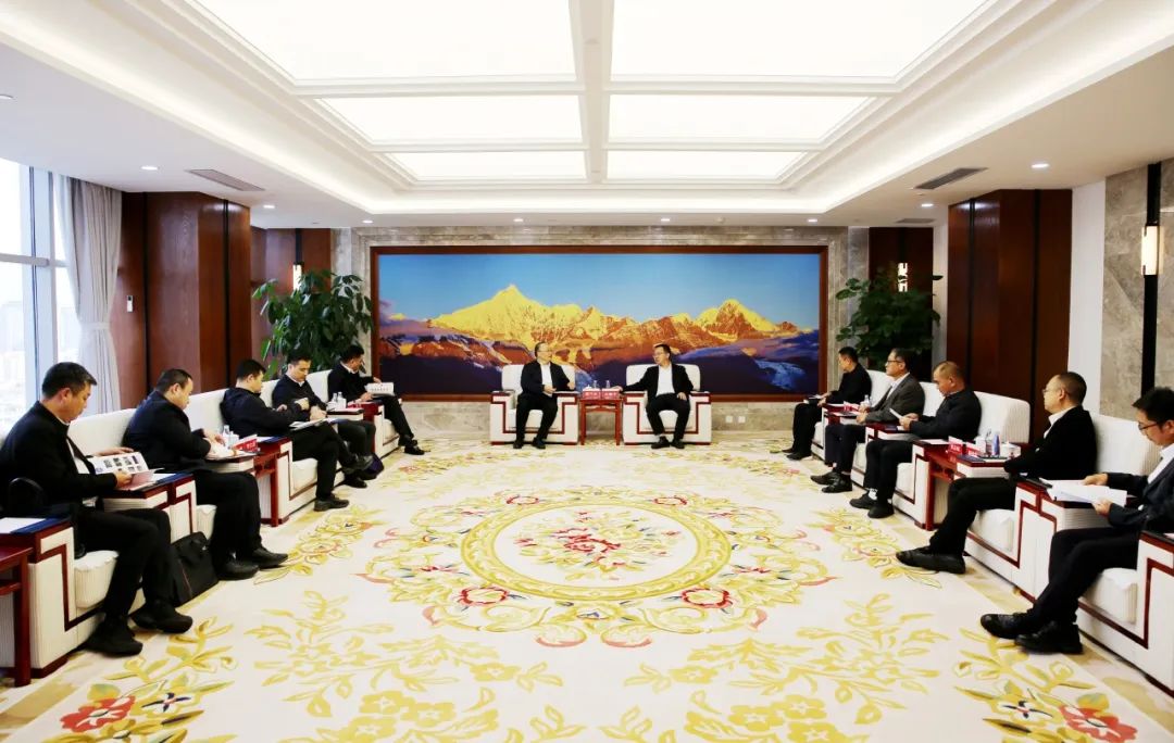 大唐云南公司黨委書(shū)記、董事長(zhǎng)王繼才與水電六局黨委書(shū)記、董事長(zhǎng)翟萬(wàn)全會(huì)談