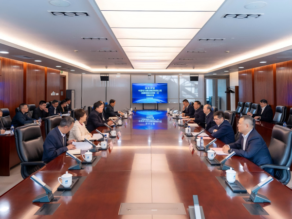華電集團副總經(jīng)理吳敬凱會見中國電建黨委常委、副總經(jīng)理徐鵬程