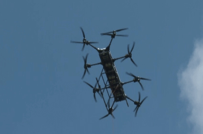 8軸16旋翼重載無人機(jī)在十堰上崗，助力電網(wǎng)建設(shè)